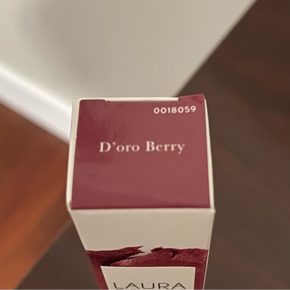 💄 Laura Geller Blush Stick - Picture 9 of 11